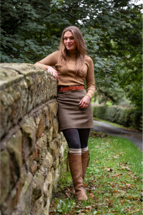 Elizabeth Rollneck - Caramel