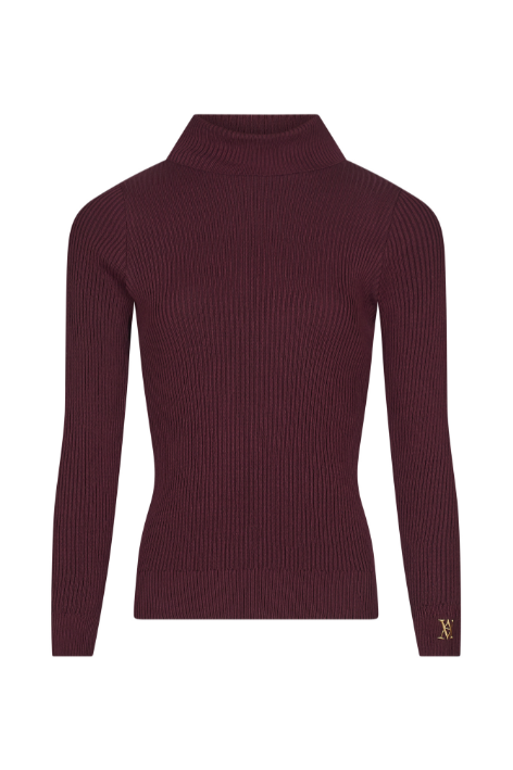 Elizabeth Rollneck - Maroon